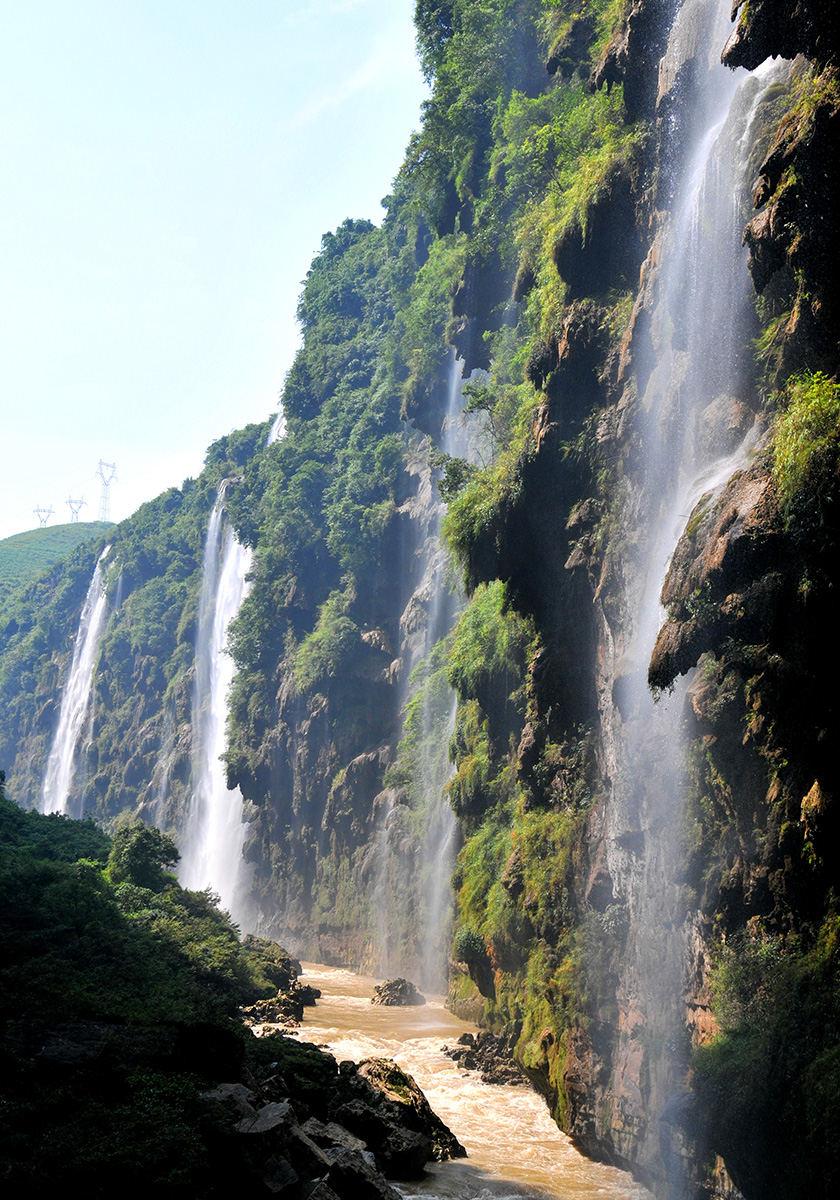 天博体育官方平台入口从富春山居到万峰山居｜乡村振兴让美丽中国画卷徐徐展开(图4)