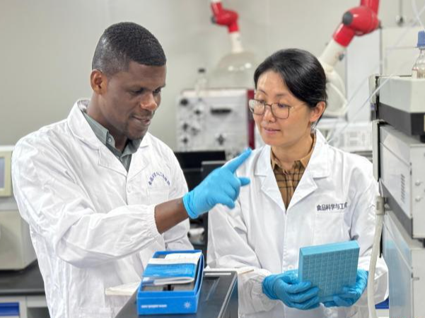 非洲青年中国“科研记”：最大收获是思考方式的转变