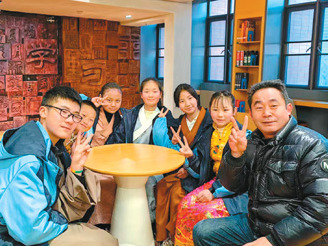 教育帮扶，西湖情牵康定