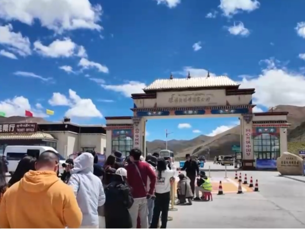 淡季不淡旅游市场尽显活跃 银发人群成出游主力消费更多元