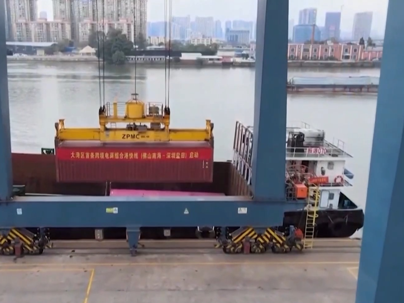 盐田港区9个月新增16条航线 “中国制造”出海网不断织密