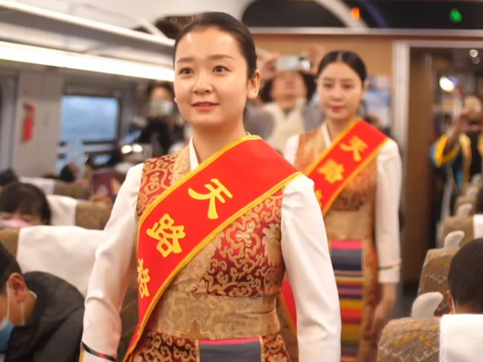 奋进强国路 阔步新征程·重大工程｜雪域天路新征途