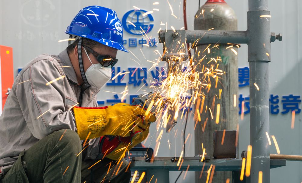 “工匠”引领！中国这样壮大产业工人主力军