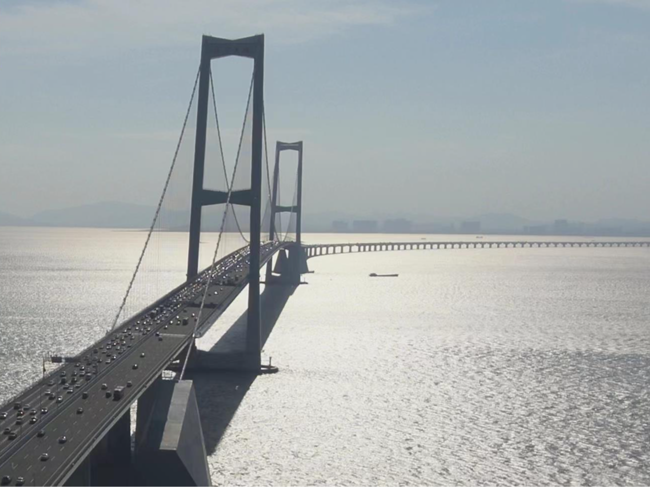 日通行量达15.5万车次 国庆首日深中通道车流量创新高