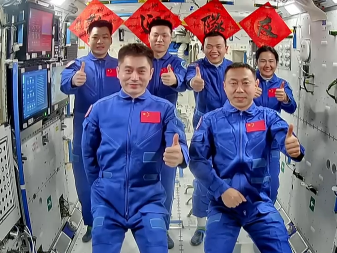 神十八神十九乘组太空会师“全家福”来了！中国空间站永远值得期待