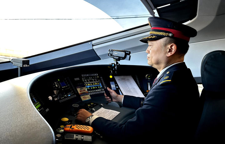 致敬，共和国奋斗者