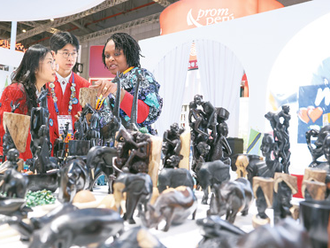 拉长合作清单 做大开放蛋糕（国际论道）