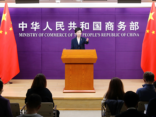 今年前10个月中国进出口总额达36.02万亿元，创历史同期新高