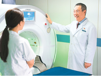 “看”向精微处 治在未病时（大健康观察·医之大者）