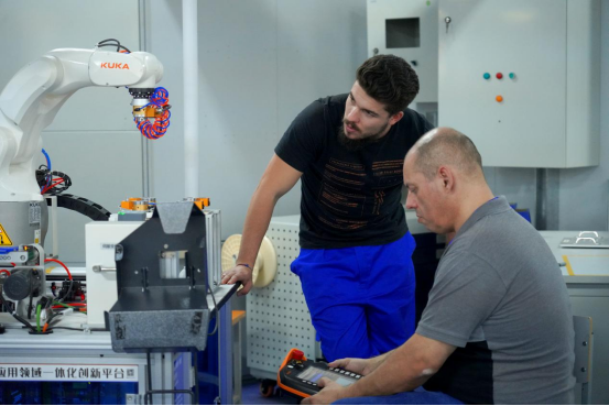 丝路青年说（三十一）| 搭建民心相通的桥梁