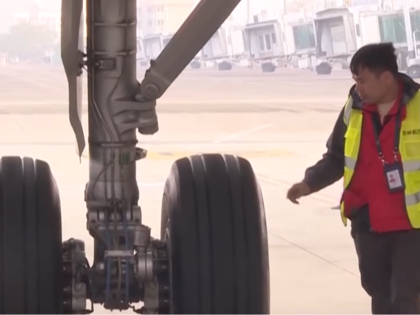 从制造到智造 我国首条数字化民用航空轮胎生产线建成投产