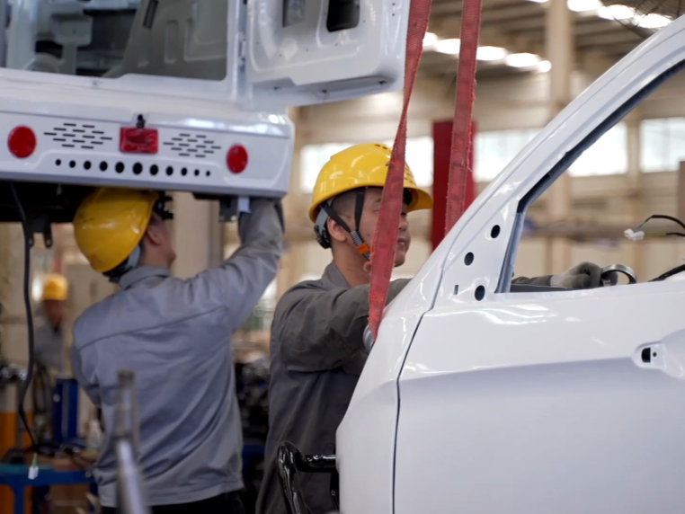 全球连线丨中国制造“三蹦子”热销海外