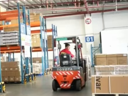 国际锐评丨中国外贸的“新”信号回应了这个全球之问