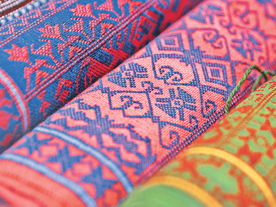 海南黎锦：“活化石”的活化之旅（辽阔的大地 多彩的非遗）