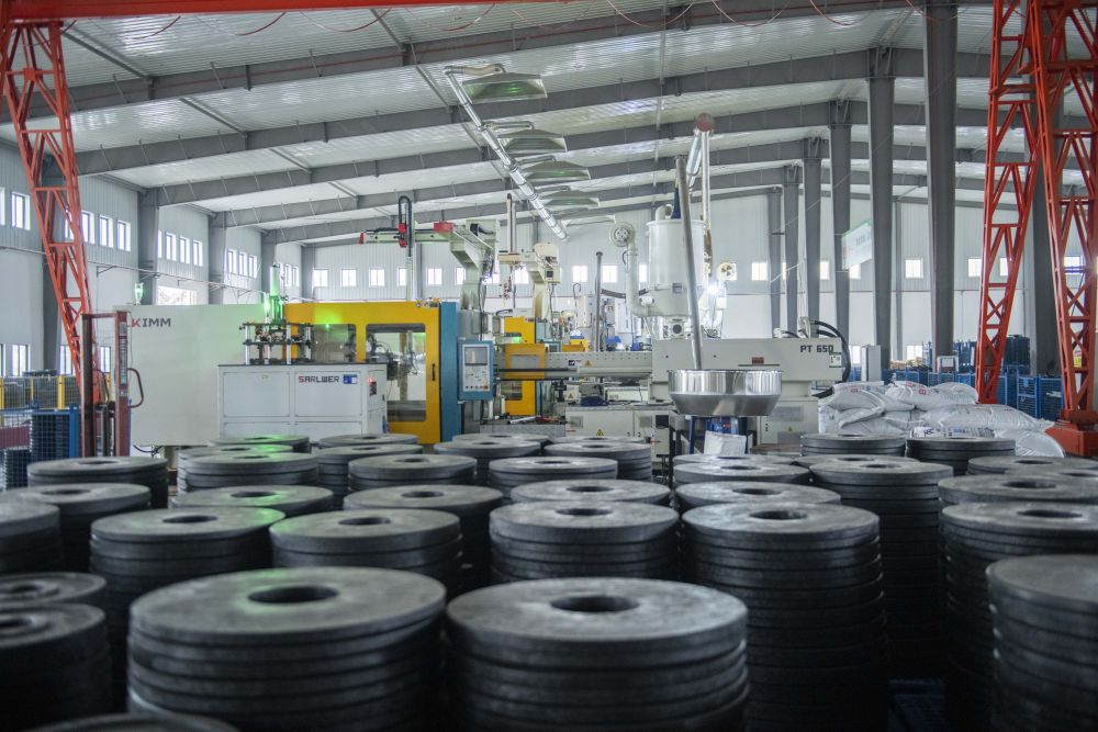 中国经济样本观察·“镇”了不起｜这几把刷子不得了！“刷”出百亿元大市场