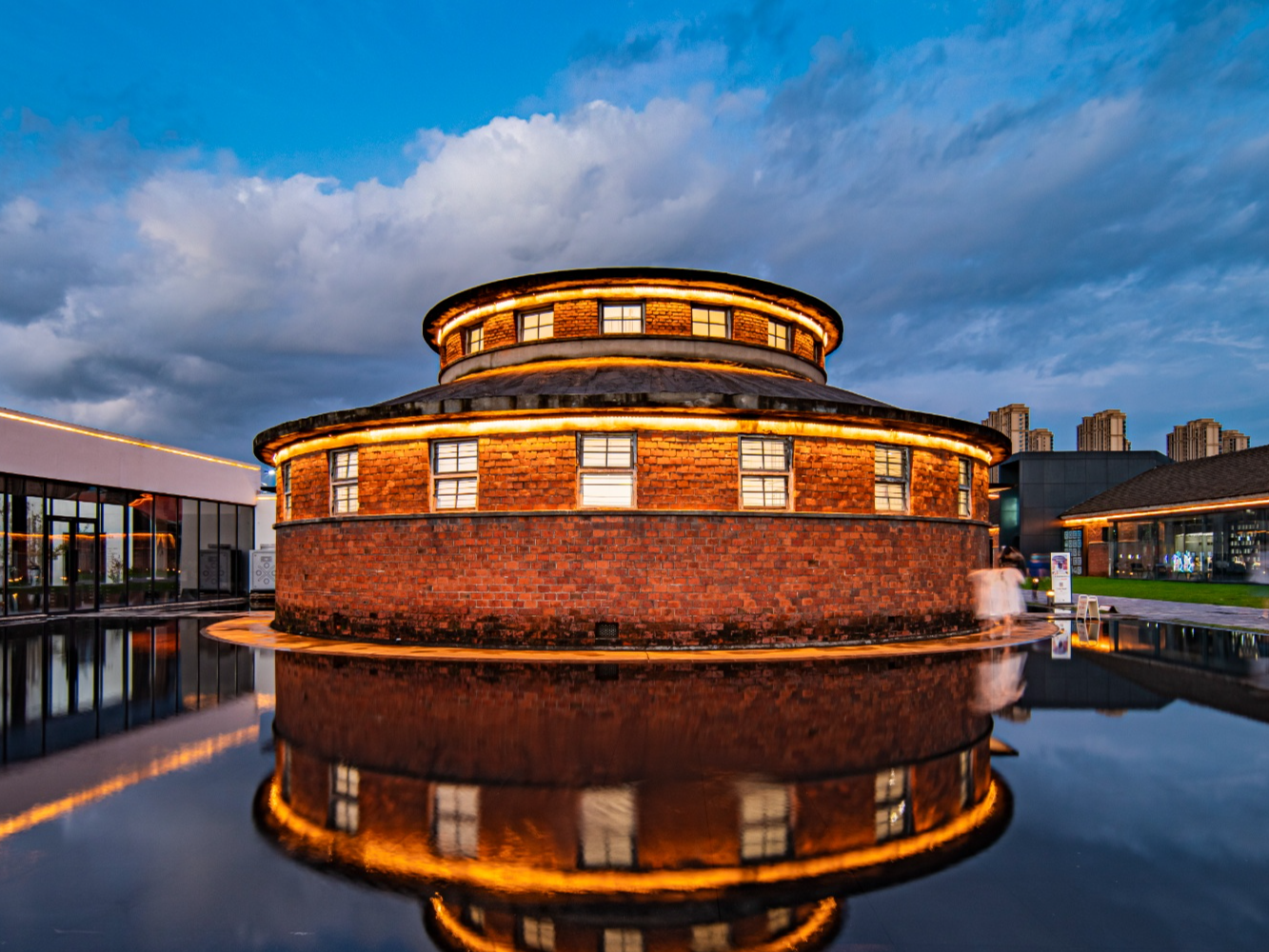 【老街区里潮流新】旧工业区的文化新生