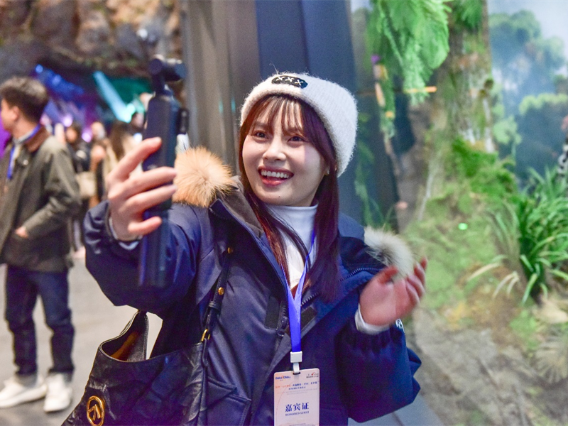 【2024打卡中国】外国网红的“化石奇遇记”