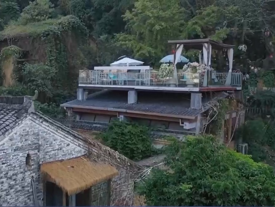 当“老宅”遇到“老外” 他让民居古韵新生