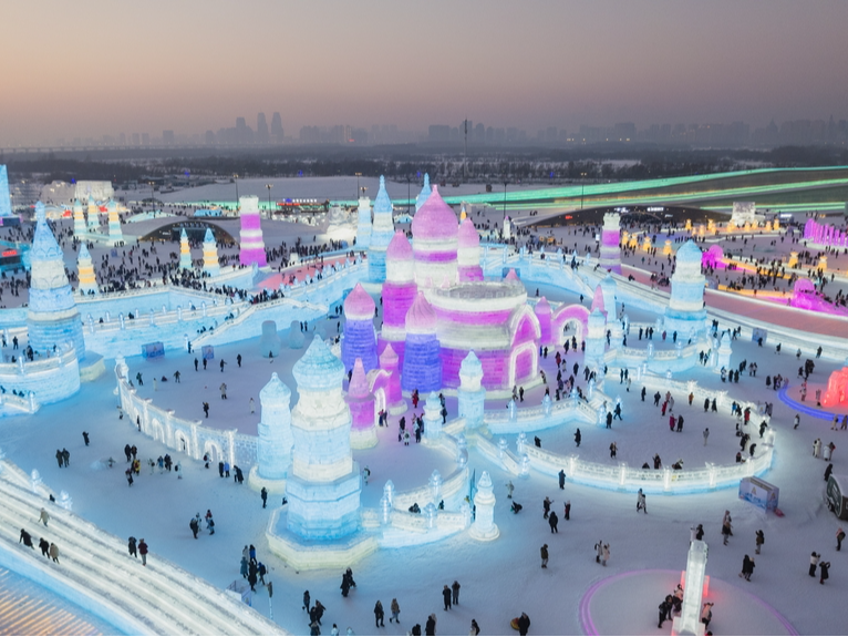 韩媒推荐韩国人冬天去哈尔滨：冰灯冰雕很壮观 还有中央大街、安重根义士纪念馆