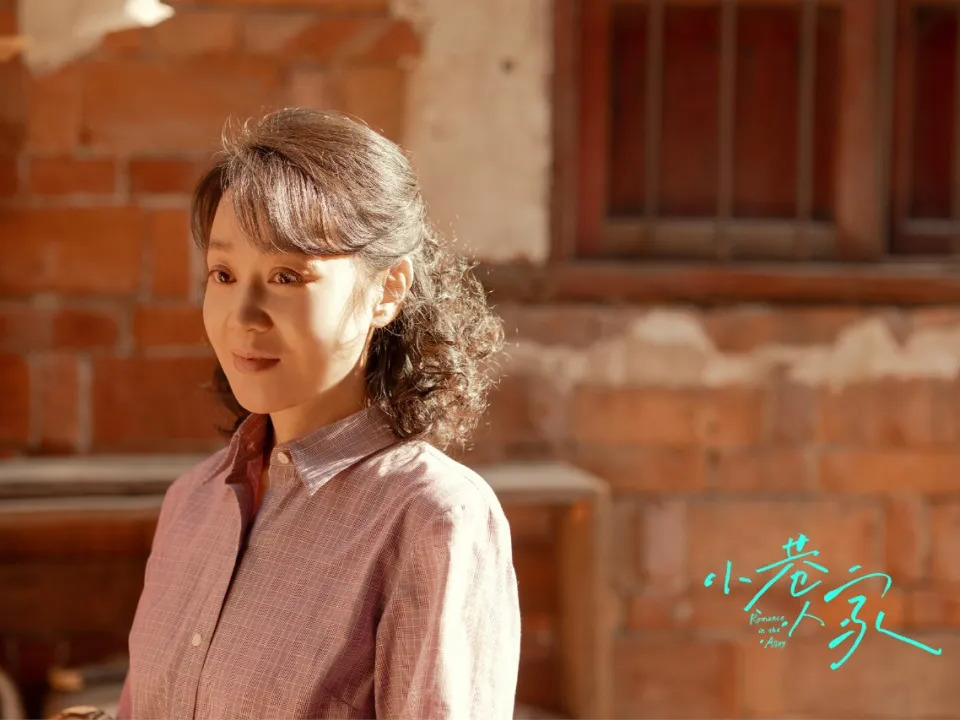 【侠客岛】专访闫妮：入梦的人，是想念的人