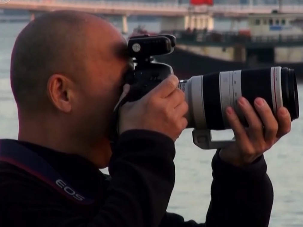 25年里发生了什么？他为澳门拍下120多个珍贵时刻