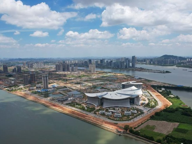 大机遇 大文章｜金、银、蓝、绿、红 你眼中的粤港澳大湾区是什么颜色？