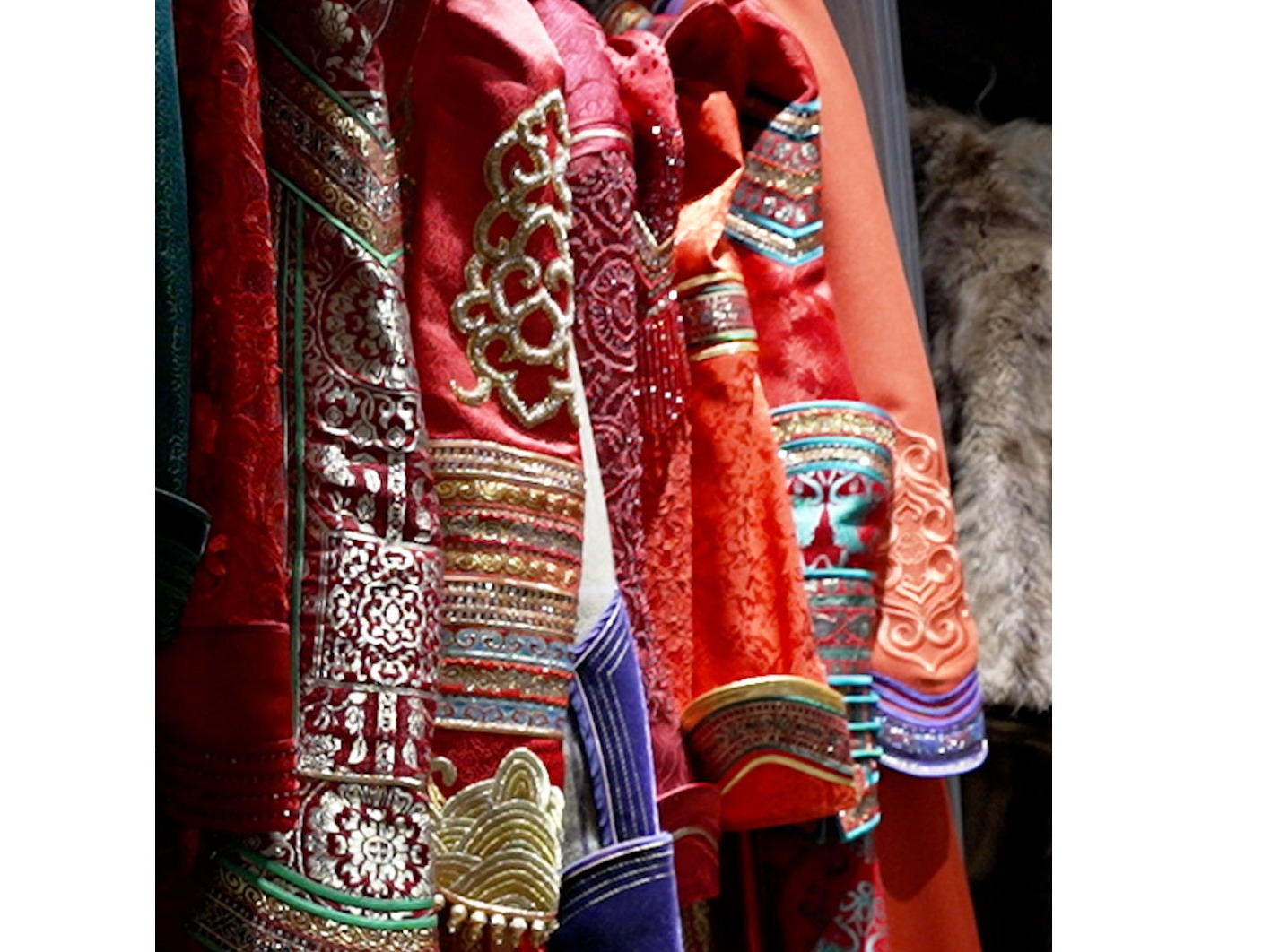 “十四冬”Vlog｜传统遇见时尚 内蒙古民族服饰也可以很“潮”!