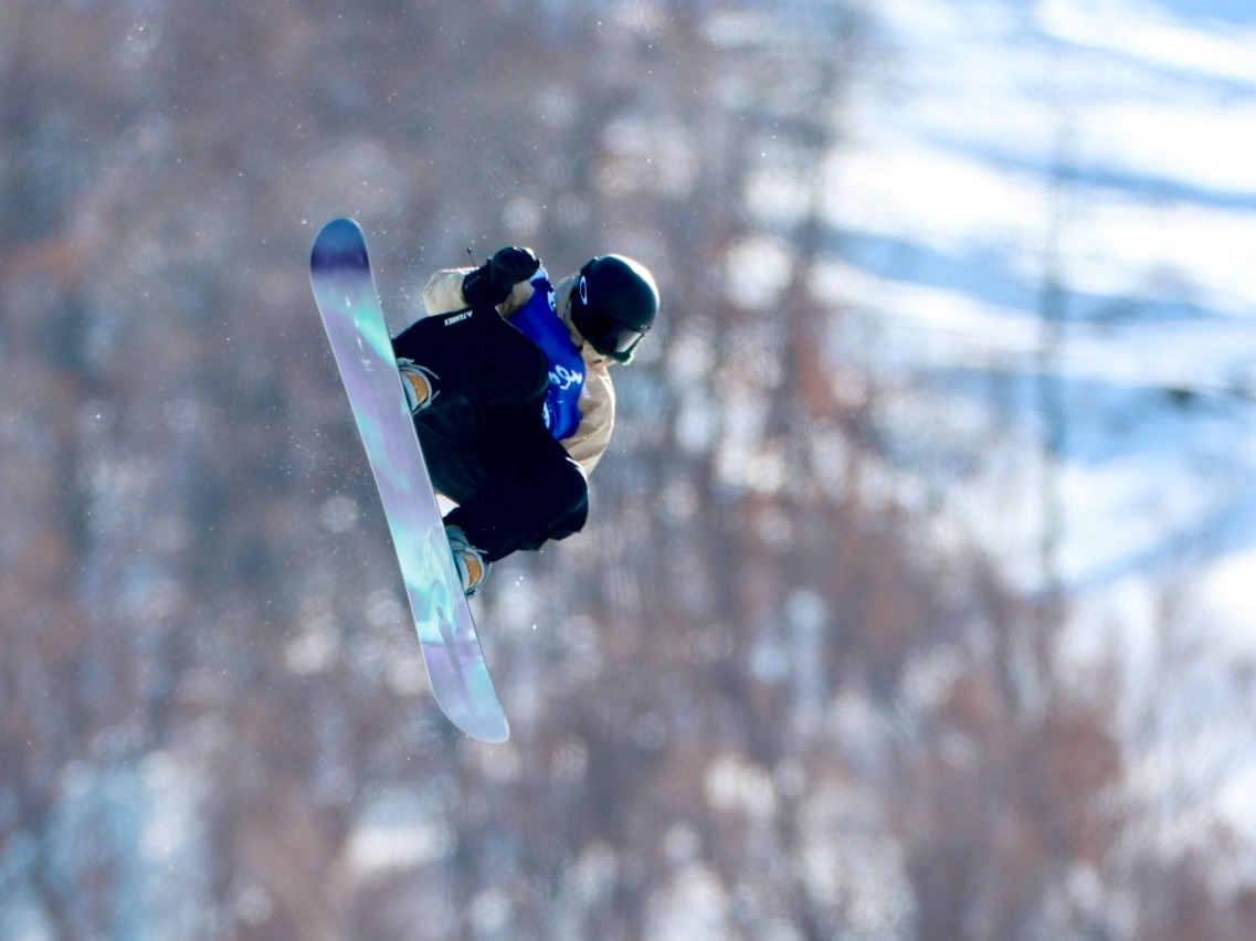 苏翊鸣夺得“十四冬”单板滑雪大跳台冠军