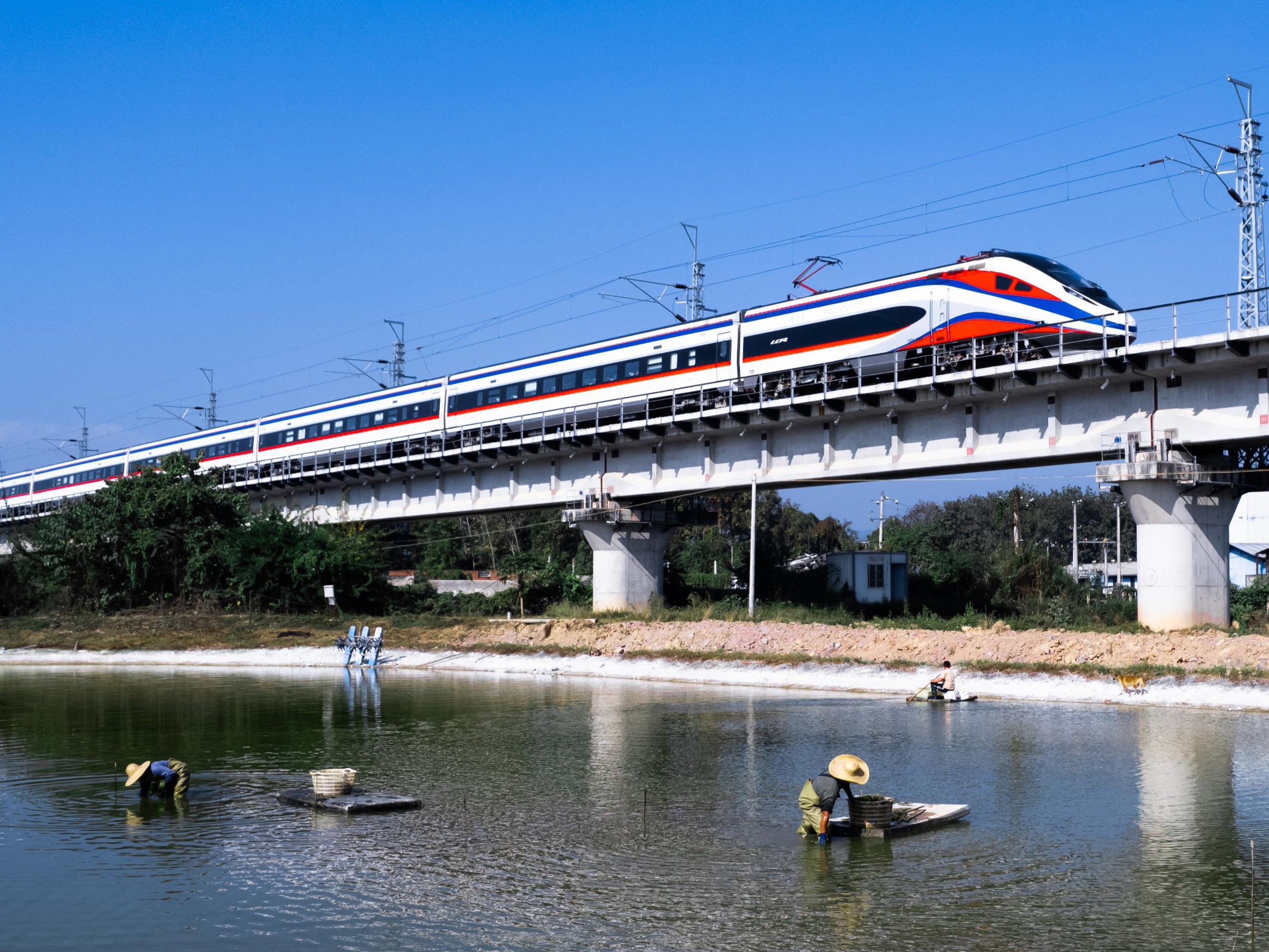 中老铁路发送旅客2780多万人次 今年以来跨境货物同比增加29.7%