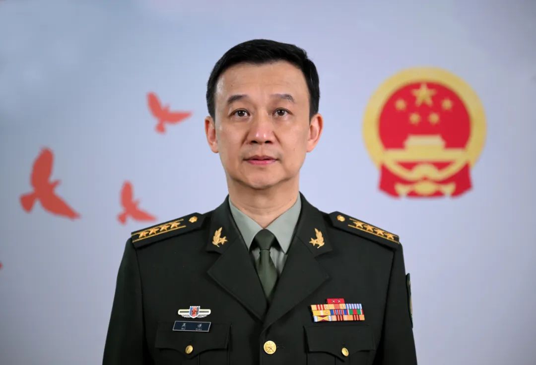 解放军和武警部队代表团新闻发言人锚定建军一百年奋斗目标全力攻坚