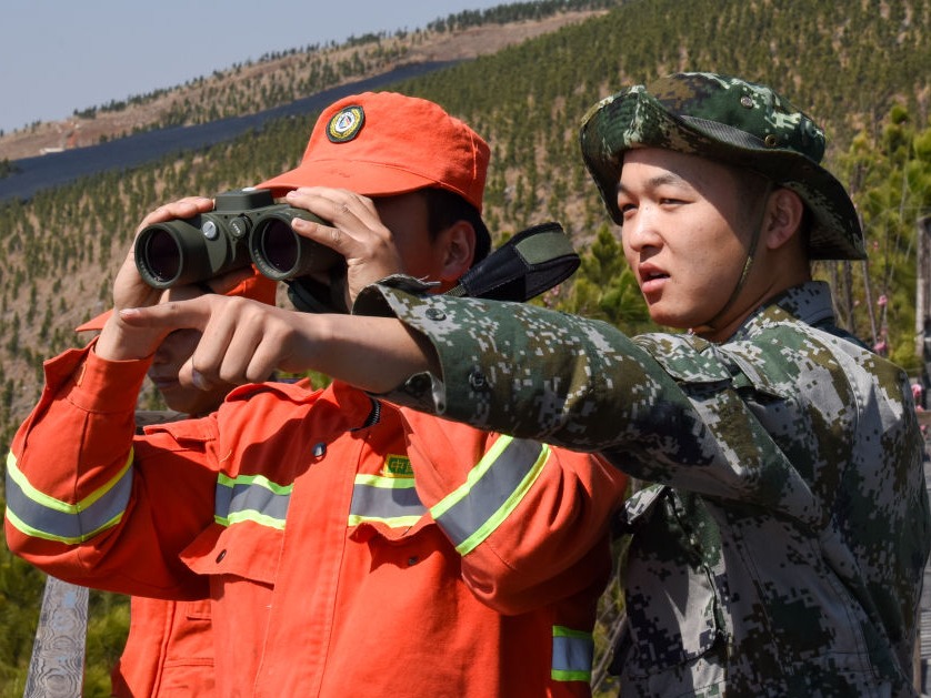 “漠”上花开——一个极度石漠化山乡的春天答卷