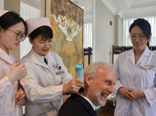 中德医疗机构强化合作 促进中医药“出海”