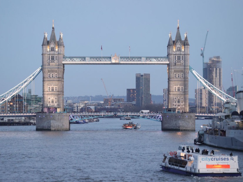 镜头连中外·第43辑｜从伦敦到天津：“母亲河”见证城市发展与变迁