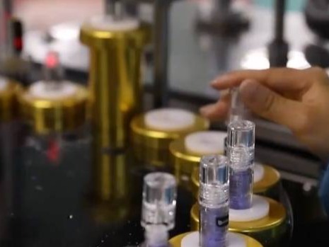 “国货潮牌”凭实力“圈粉”海外市场 多方开足马力撑起外贸“开门红”