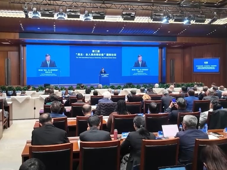 焦点访谈｜民主：共同价值 多样选择