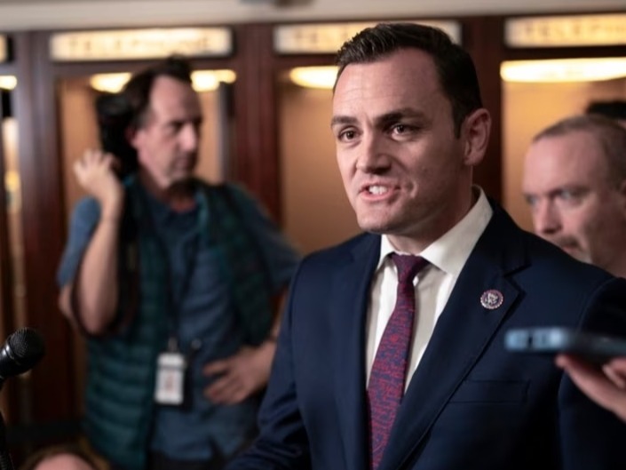 怕生意被“抢走”？挤压中国电商，美政客嚷嚷对小额包裹下手