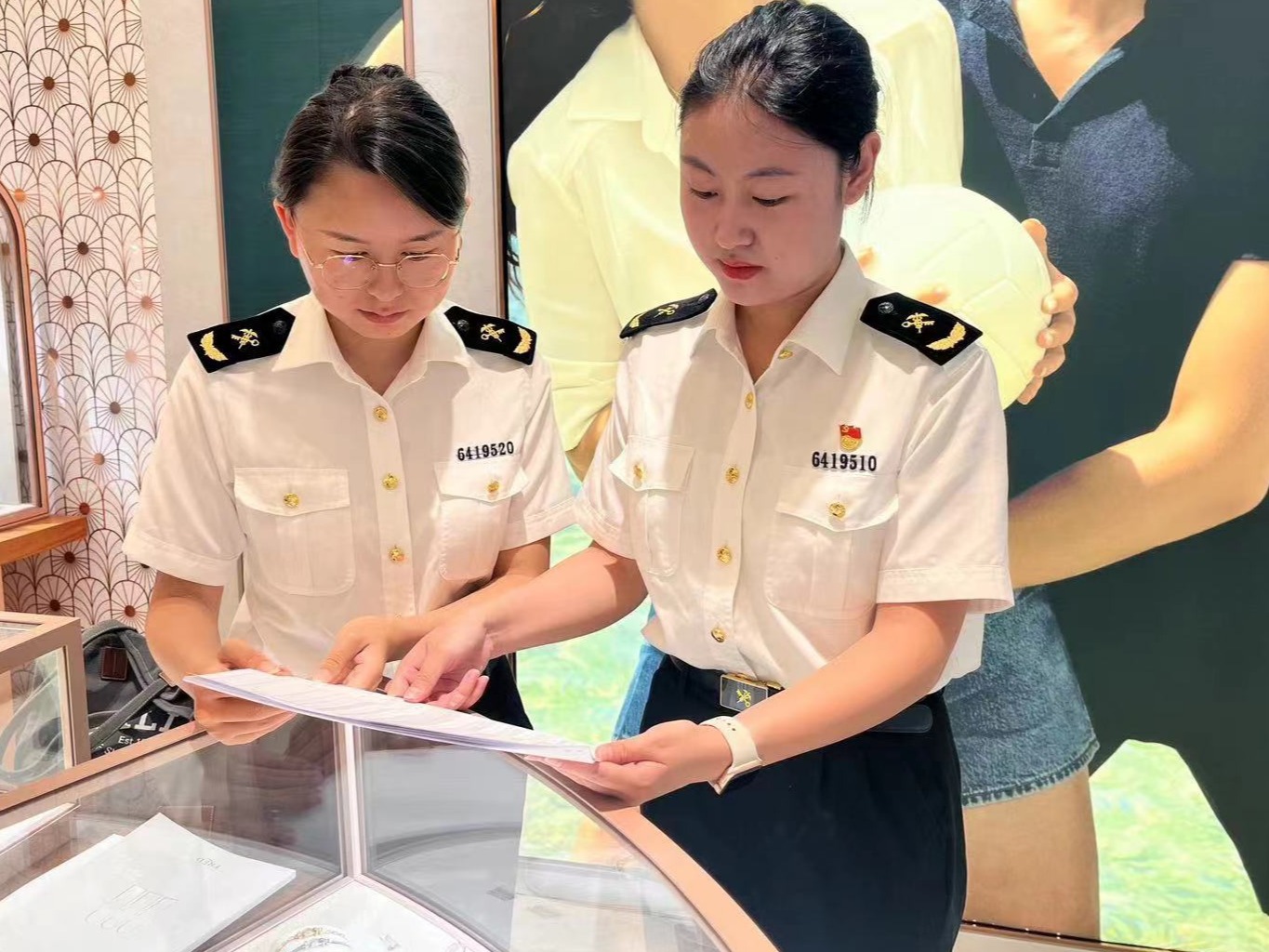 春运期间海南离岛免税购物金额超74亿元