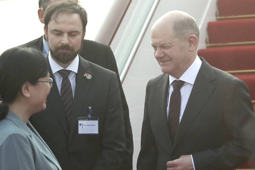 德国总理朔尔茨率“豪华阵容”访华，传递哪些信息？