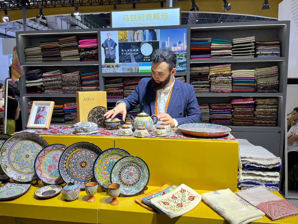 “中国市场拥有无限机遇”——乌兹别克斯坦展商消博初体验