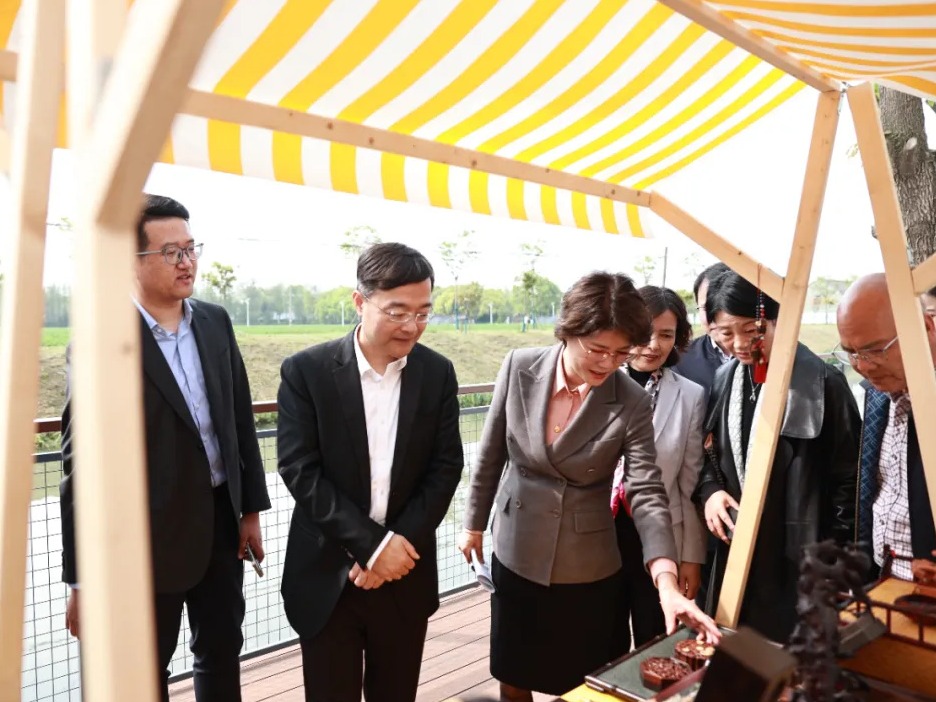 侨促乡村振兴：侨界人士走进上海嘉定外冈镇考察交流