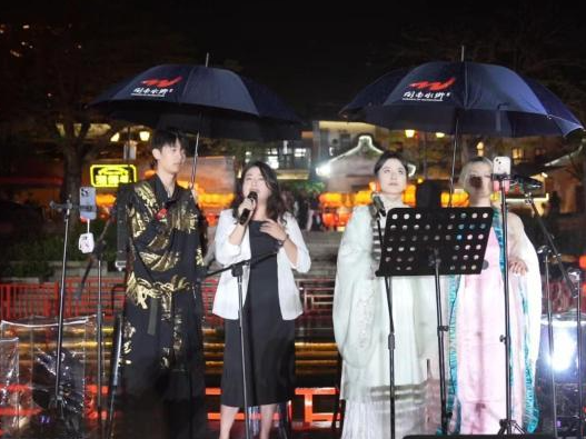 两岸青年福建漳州同唱宝岛金曲