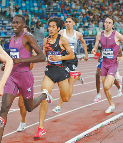 4月20日,在2024年世界田联钻石联赛厦门站男子800米比赛中,中国选手