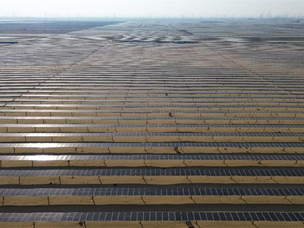 海外网评：中国为世界绿色发展注入先进产能