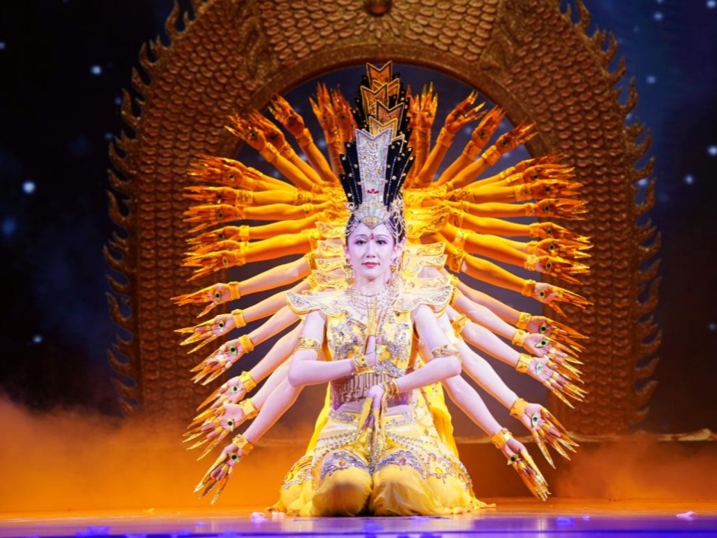 敦煌大型情景音画剧《千手千眼》在香港演出