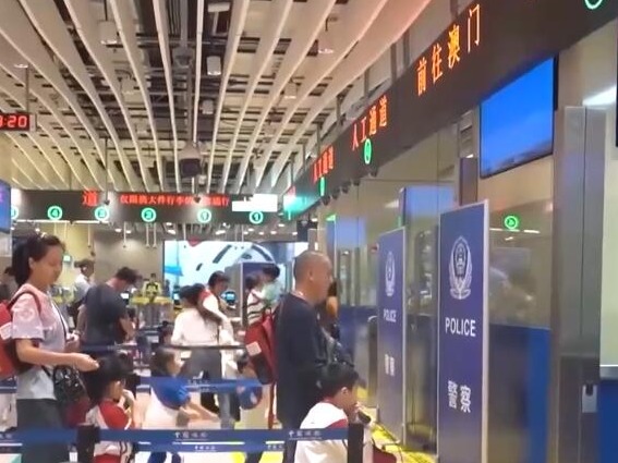 琴澳两地可多次往返 出入境新政助力澳门“明天更美好”