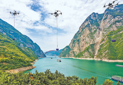 鲜橙搭上无人机（在现场）