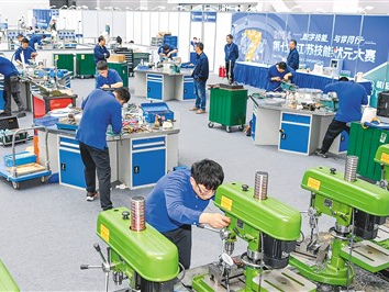 为数字人才搭建“成长阶梯”