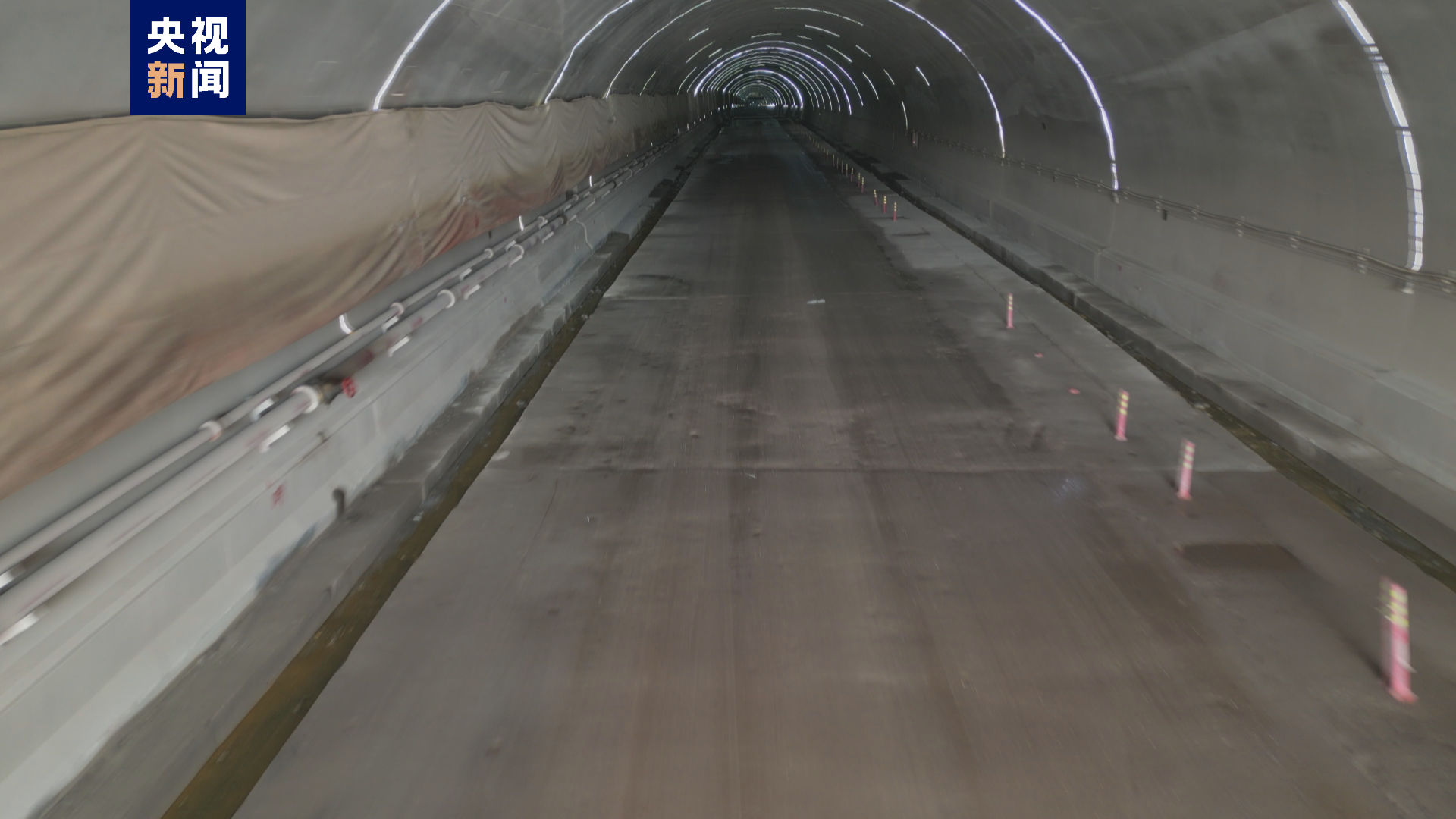 突破性进展 重庆陶家隧道工程顺利实现双洞贯通