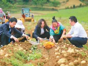 推动实体经济畅通循环（锐财经）