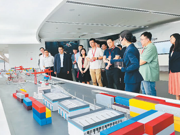 步入山城寻“红岩”